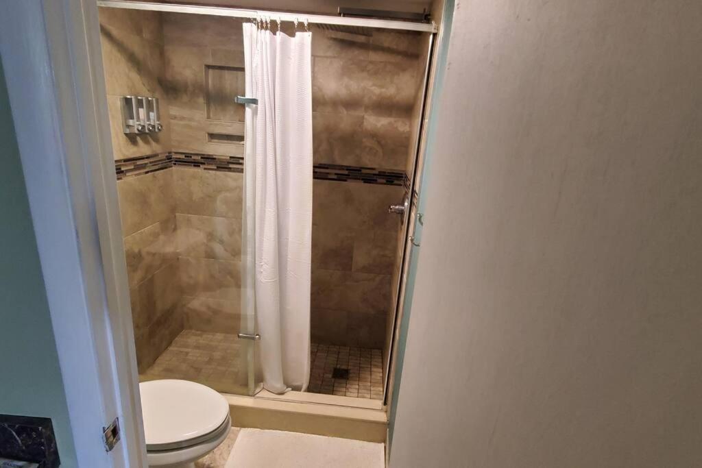Fully Furnished, Beautiful, Spacious Two Bedroom Condo Lauderhill Luaran gambar