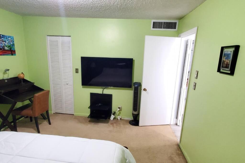Fully Furnished, Beautiful, Spacious Two Bedroom Condo Lauderhill Luaran gambar