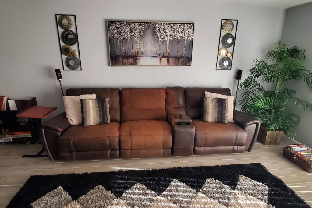 Fully Furnished, Beautiful, Spacious Two Bedroom Condo Lauderhill Luaran gambar
